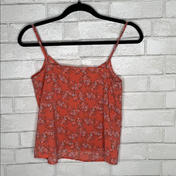 Wild Pearl Floral Tank Top - Picture 8 of 11